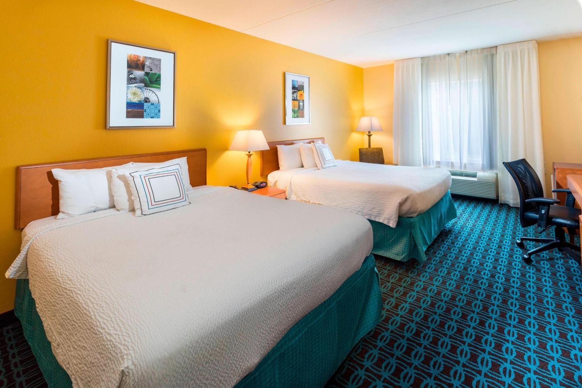 Fairfield Inn & Suites Marianna Bagian luar foto