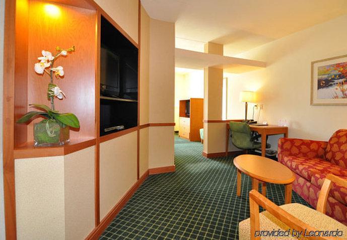 Fairfield Inn & Suites Marianna Bagian luar foto